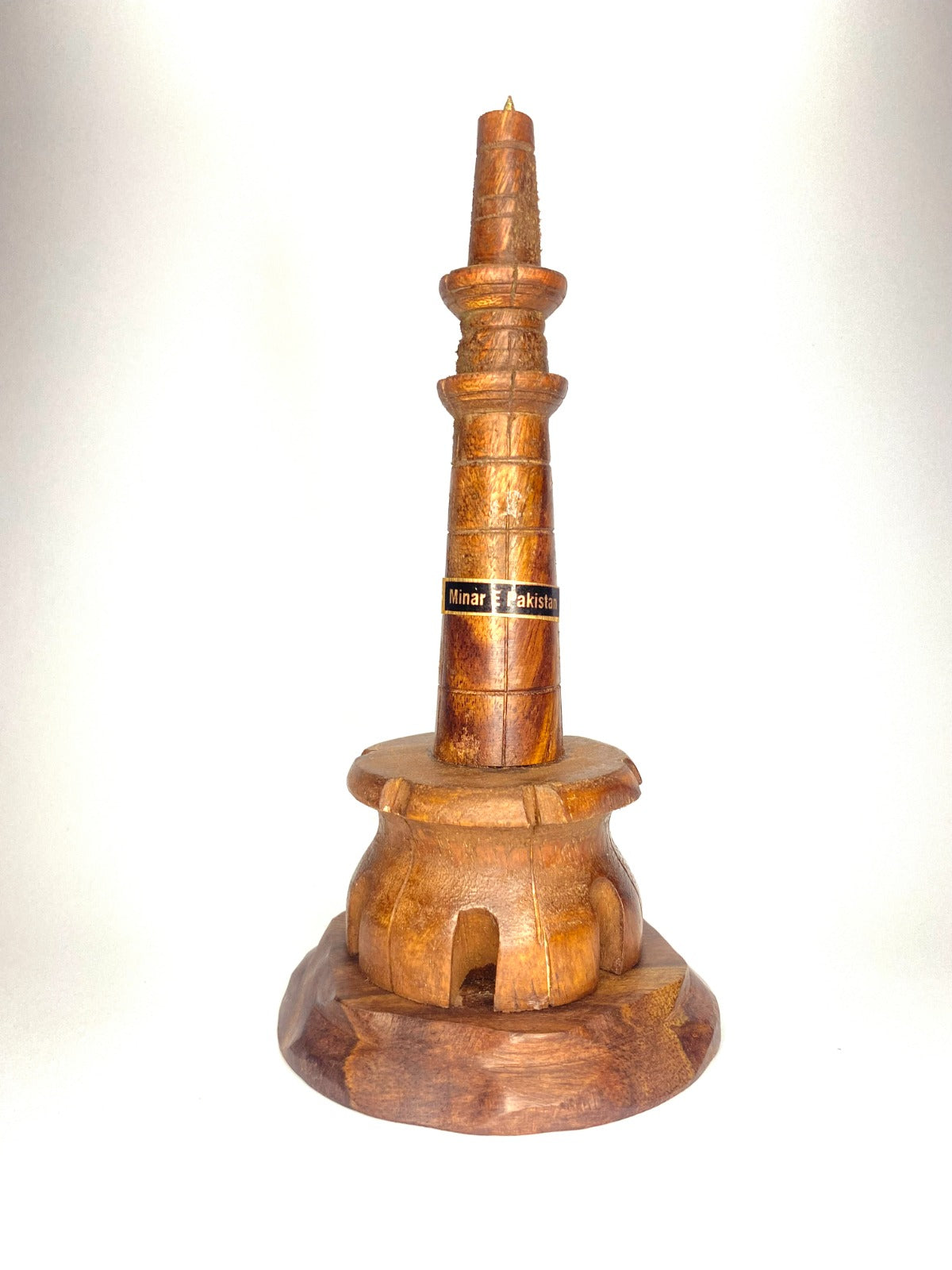 Wooden Minar-e-Pakistan Statue